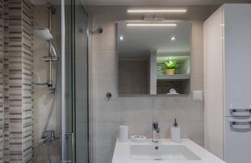 Koukaki Apartment | Central Koukaki Unique Flat next to Acropolis & Metro 57sqm