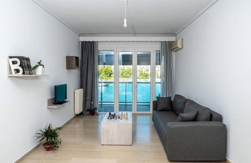 Chalcis Apartment | Chalkis Old Bridge (Evripos)- Sea View Apartment