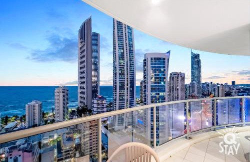 Surfers Paradise Apartment | Chevron Renaissance by Vaun