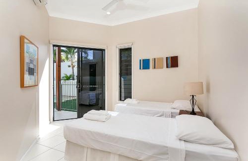 Clifton Beach House | Clifton Beach Holiday Villas