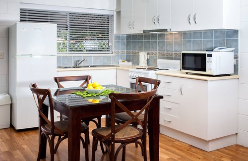 Clifton Beach Apartment | Clifton Sands Holiday Apartments