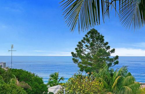 Sunshine Beach House | Coastal Pet Retreat with a View