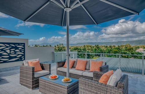 Port Douglas Apartment | Coconut Grove