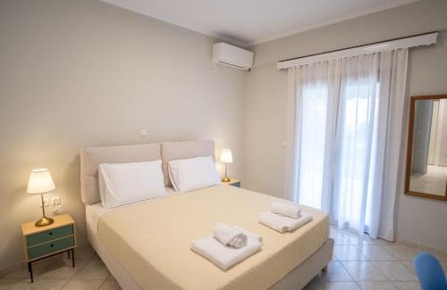 Agia Kiriaki Apartment | Coral Apartments