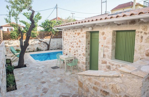 Spartochori Apartment | Cosy stone studio in village centre