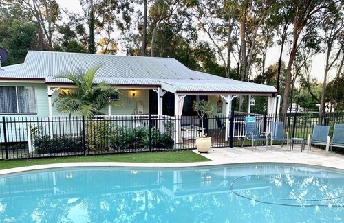 Capalaba Cottage | Country Cottage Heart of Redlands