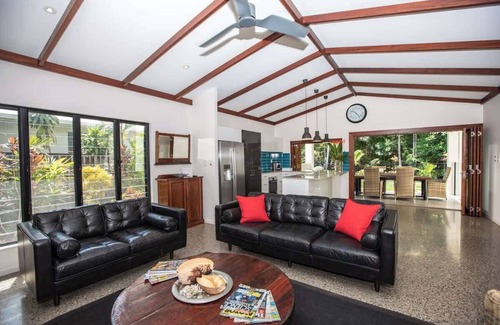 Port Douglas House | Cowrie Beach House Port Douglas