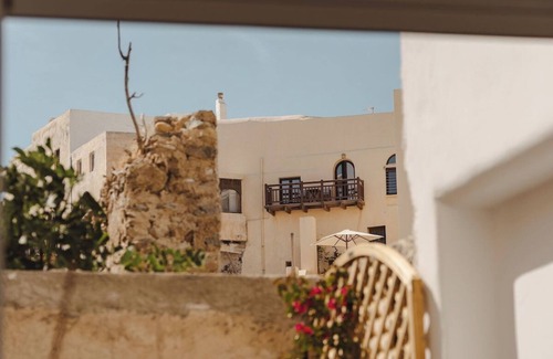 Naxos Apartment | Cycladic Ground Floor 2Br Apartment at Naxos Town Castle Entrance