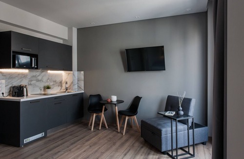 Kinosargous Apartment | Dashing 1BR Apartment at WYZ Athens