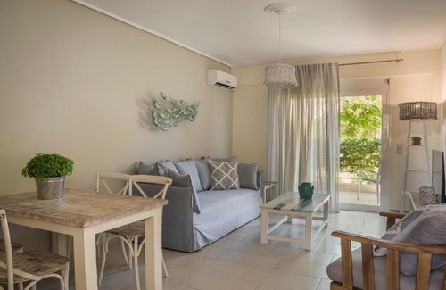 Karavomylos Villa | Deluxe Kefalonia Apartment 1 Bedroom Apartment Thalassa Tranquil Location & Access To Pool Karavomilos