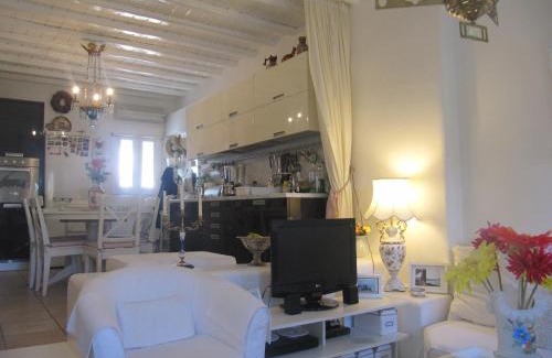 Ornos Apartment | Diles Complex Apartment