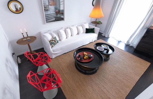 Neapoli Apartment | Elegant apartment in Kolonaki