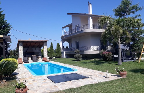 Kanali Villa | Entire Luxurious Villa With Private Swimming Pool- Sleeps 10 PRS !