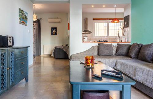 Kalamata Apartment | Erika's Oasis - Stylish Gem inthe Heart of History