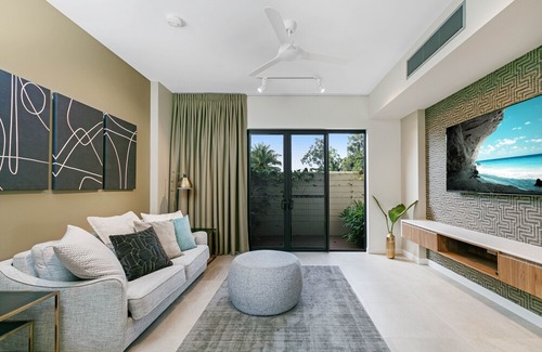 Palm Cove House | ESPRIT 11 LUXURY RETREAT