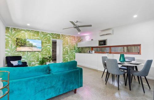 Tewantin House | Garden Hideaway