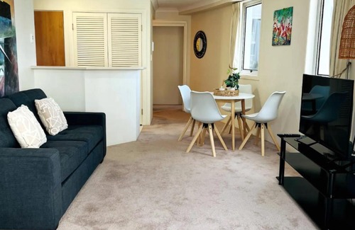Broadbeach Apartment | Getaway to Broadbeach