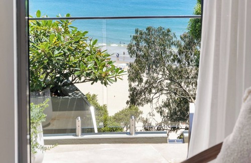 Noosa Heads Apartment | Hastings Park: Noosa Paradise, Laguna Bay Views | 4BR | 3BATH | AC |Heated Pool