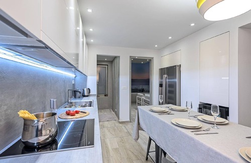 Platanias Town House | Holiday house Platanias Kriti for 1 - 8 persons with 3 bedrooms - Row house