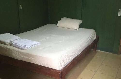 Santa Barbara Hotel | HOSTEL MAKTUB