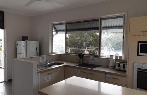 Caloundra Hostel | HOSTEL STYLE accommodation SHARE HOUSE