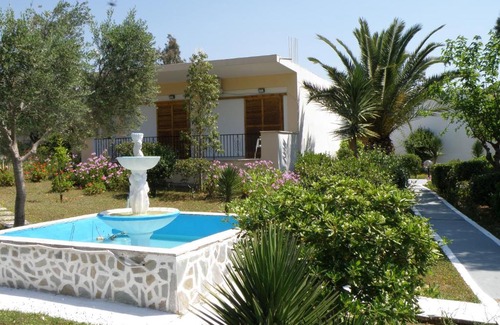 Malakonta Hotel | Hotel Petit Village