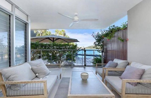 Nelly Bay House | House ∙ 2 bedrooms ∙ 5 guests