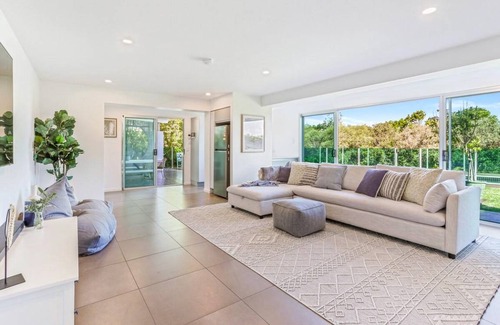 Sunrise Beach House | House ∙ 4 bedrooms ∙ 8 guests