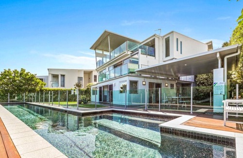 Sunrise Beach House | House ∙ 4 bedrooms ∙ 8 guests