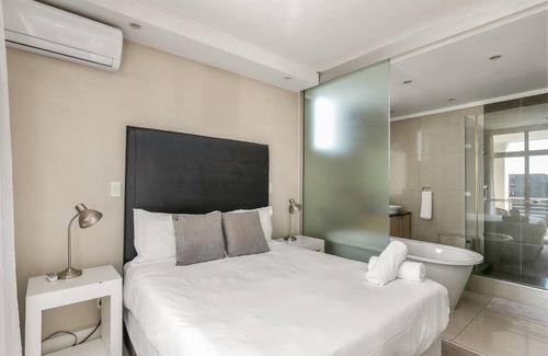 Sandown Apartment | Hydro Park in Sandton Apartments