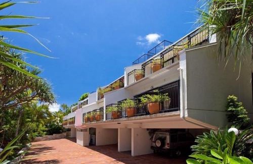 Noosa Heads House | Inviting Balcony, Tranquility by the Beach