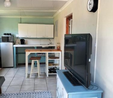 Sandbaai House | Its Practical Holidays