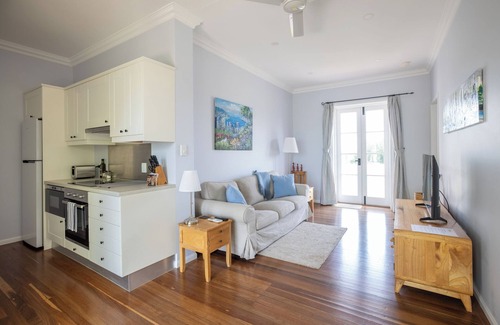 Queenton Apartment | Kernow Charters Towers