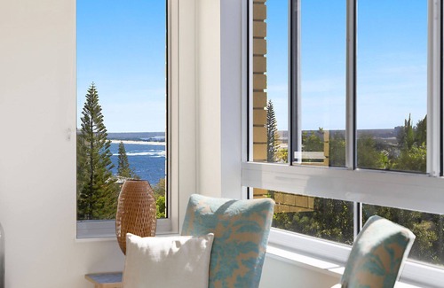 Kings Beach Apartment | Kings Cove Unit 12 Kings Beach QLD