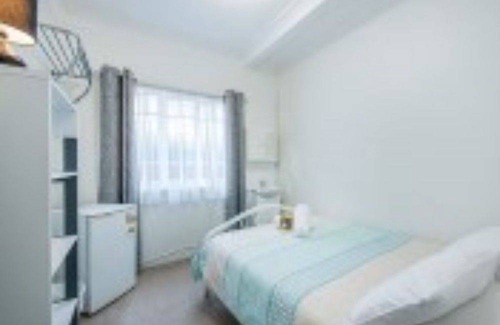 Spring Hill Hostel | Kookaburra Inn