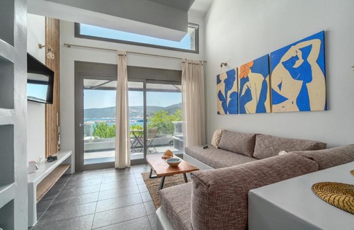 Agii Apostoli Apartment | La Perla Suites