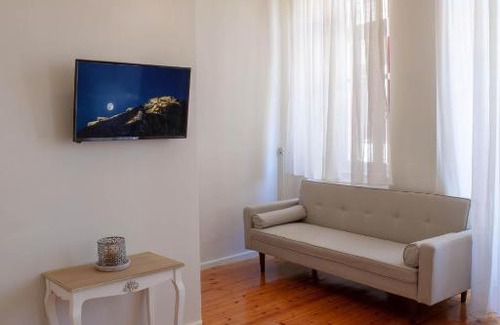 Nafplio House | La Suite Blanche