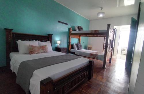 Alajuela Bed & Breakfast | Lajuela BnB & Hostel