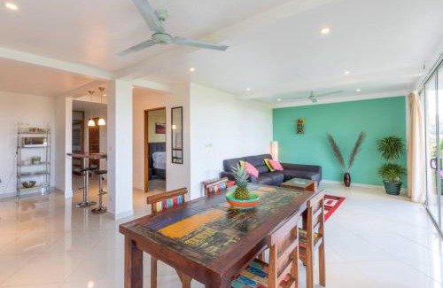 Valle Pura Vida Apartment | Lapa Roja, 2BR Ocean View Apartment in Villa Mar y Sol, Nature