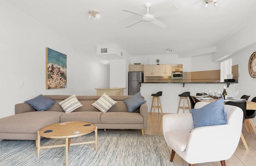 Noosaville Apartment | Located in the heart of the Gympie Terrace Noosaville