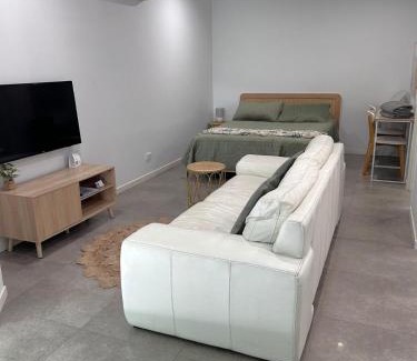 Manly Apartment | Location, location, location - modern studio