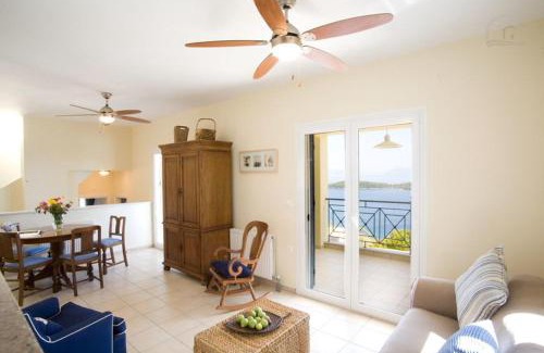 Perigiali Villa | Luna Villa