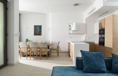 Kato Galatas Villa | Lux Villa private pool ★ Beach at 150mt ★ Sea View ★ 4 Bdr ★ 5 bathrooms
