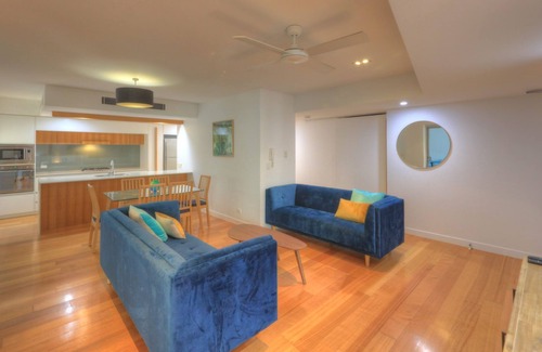 Horseshoe Bay Apartment | Maggies Beachfront Apt. 4