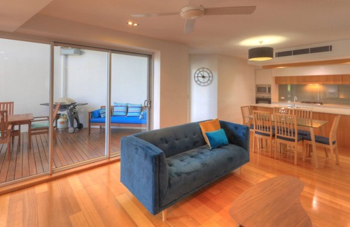 Horseshoe Bay Apartment | Maggies Beachfront Apt. 6
