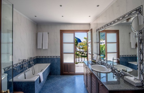 Kamena Vourla Hotel | Mitsis Galini