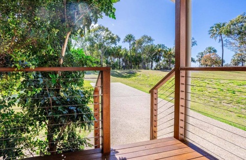 Kinka Beach House | Modern Beach House in A Quiet Location
