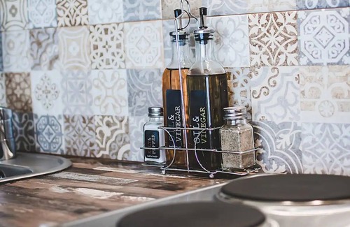 Monastiraki Apartment | Modern Studio in Athens- Psyri,Monastiraki square.