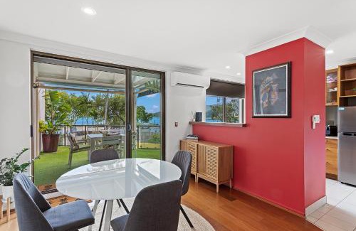Airlie Beach Apartment | Montipora Unit 3 - In the heart of Airlie, wi-fi and Netflix