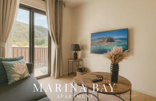 Redhill Apartment | Mountain Bay Apartment with Sea and Mountain Views